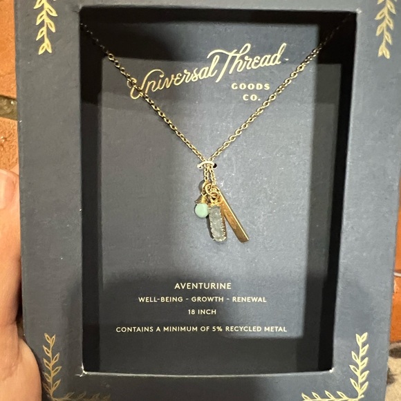 Necklaces - Picture 7 of 8